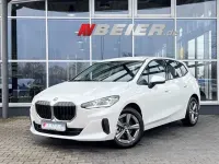 Gebraucht BMW 220 156 PS (114 kW) 2024 Weiß Van / Kleinbus