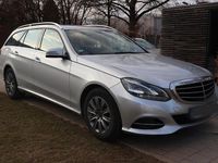Gebraucht Mercedes E220 Edition 170 PS (125 kW) 2015 Silber Kombi