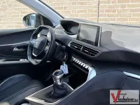 Gebraucht Peugeot 3008 131 PS (96 kW) 2018 Schwarz SUV