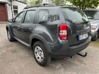 gebraucht Dacia Duster I Laureate 4x2 Facelift AHK 8fach bereift