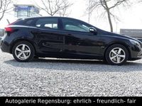 Second-hand Volvo V40 150 CP (110 kW) 2013 Negru Berlinǎ