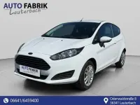 Gebraucht Ford Fiesta Trend 60 PS (44 kW) 2013 Weiß Limousine