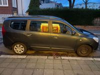 gebraucht Dacia Lodgy dCi 110 eco2 7 Sitze