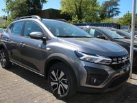 Neu Dacia Sandero Expression 91 PS (66 kW) 2025 Grau Kleinwagen