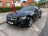 Gebraucht Mercedes E220 AMG 194 PS (142 kW) 2018 Grün Coupé