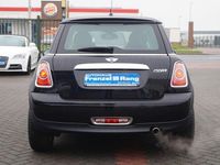 Gebraucht Mini Cooper 122 PS (89 kW) 2010 Schwarz Kleinwagen