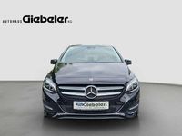 Gebraucht Mercedes B220 184 PS (135 kW) 2018 Kosmosschwarz Van / Kleinbus
