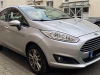 Gebraucht Ford Fiesta SYNC Edition 80 PS (58 kW) 2015 Silber Limousine