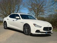 Gebraucht Maserati Ghibli 350 PS (257 kW) 2017 Weiß Limousine