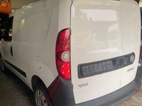 Gebraucht Fiat Doblò 120 PS (88 kW) 2011 Weiß Van / Kleinbus