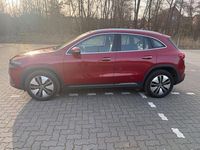 Gebraucht Mercedes EQA250 139 kW (190 PS) 2021 Rot SUV