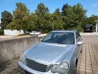 Gebraucht Mercedes C180 129 PS (94 kW) 2001 Silber Limousine