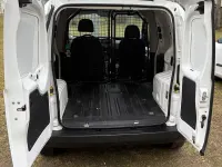Gebraucht Peugeot Bipper 73 PS (53 kW) 2013 Weiß Van / Kleinbus