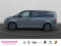 Gebraucht VW Multivan Basis 150 PS (110 kW) 2023 Grau Van / Kleinbus