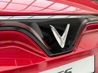 Neu VinFast VF 6 Plus 150 kW (204 PS) 2025 Crimson red SUV