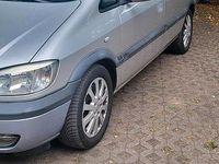 Gebraucht Opel Zafira 130 PS (95 kW) 2003 Silber Van / Kleinbus