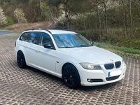 Gebraucht BMW 320 170 PS (125 kW) 2009 Weiß Kombi