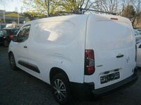 Gebraucht Opel Combo Selection 131 PS (96 kW) 2019 Weiß Van / Kleinbus