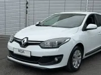 Gebraucht Renault Mégane Authentique 110 PS (80 kW) 2015 Weiß Limousine