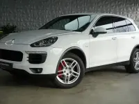 Gebraucht Porsche Cayenne 262 PS (192 kW) 2015 Pure white SUV