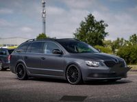 Gebraucht Skoda Superb 140 PS (102 kW) 2015 Grau Kombi
