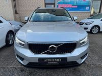 Usado Volvo XC40 156 HP (114 kW) 2018 Prateado SUV