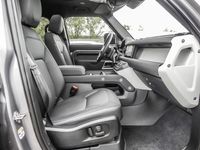 Gebraucht Land Rover Defender SE Dynamic 405 PS (297 kW) 2023 Eiger grey SUV