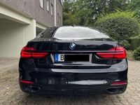 Second-hand BMW 740 326 CP (239 kW) 2017 Berlinǎ