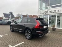 Gebraucht Volvo XC60 Plus 197 PS (144 kW) 2022 Onyx black / metallic SUV