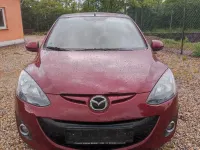 Używany Mazda 2 75 KM (55 kW) 2012 Czerwony Hatchback