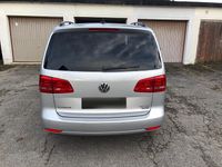 Gebraucht VW Touran 140 PS (102 kW) 2014 Silber Van / Kleinbus