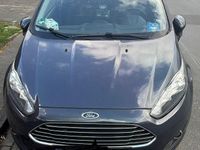 Gebraucht Ford Fiesta Trend 82 PS (60 kW) 2014 Grau Kleinwagen