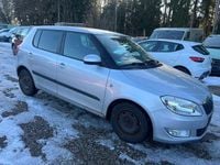 Gebraucht Skoda Fabia Ambiente 86 PS (63 kW) 2010 Silber Limousine