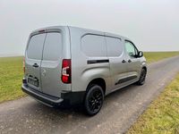 Gebraucht Opel Combo 131 PS (96 kW) 2022 Grau Van / Kleinbus