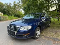 Gebraucht VW Passat 140 PS (102 kW) 2008 Blau Limousine