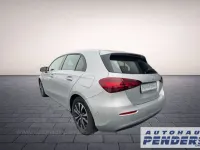 Gebraucht Mercedes A200 Progressive 177 PS (130 kW) 2023 Silber Limousine