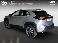 Neu Toyota Yaris Cross Team 131 PS (96 kW) 2026 Silber SUV