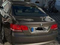 Gebraucht BMW 320 177 PS (130 kW) 2009 Braun Coupé