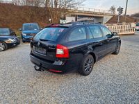 Gebraucht Skoda Octavia Ambition 105 PS (77 kW) 2012 Schwarz Kombi