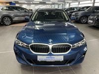 Gebraucht BMW 320 190 PS (139 kW) 2023 Blau Kombi