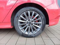 Gebraucht Ford Focus Sport 182 PS (133 kW) 2016 Rot Limousine