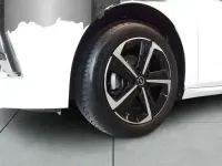 Gebraucht Opel Astra 131 PS (96 kW) 2024 Arktis weiß Kleinwagen