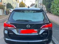 Gebraucht Opel Astra 105 PS (77 kW) 2018 Schwarz Kombi