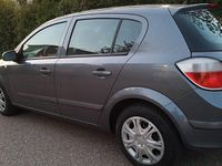 Gebraucht Opel Astra Edition 105 PS (77 kW) 2004 Silber Limousine