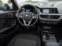 Gebraucht BMW 120 Advantage 190 PS (139 kW) 2023 Black sapphire metallic Kleinwagen