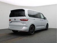Gebraucht VW Multivan Style 150 PS (110 kW) 2025 Silber Van