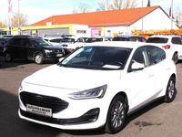Gebraucht Ford Focus Titanium 125 PS (91 kW) 2023 Weiß Limousine