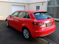 Gebraucht Audi A3 122 PS (89 kW) 2013 Rot Limousine