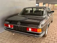 Gebraucht Mercedes 230 109 PS (80 kW) 1978 Schwarz Coupé