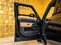 Neu Land Rover Defender 426 PS (313 kW) 2025 Santorini black SUV